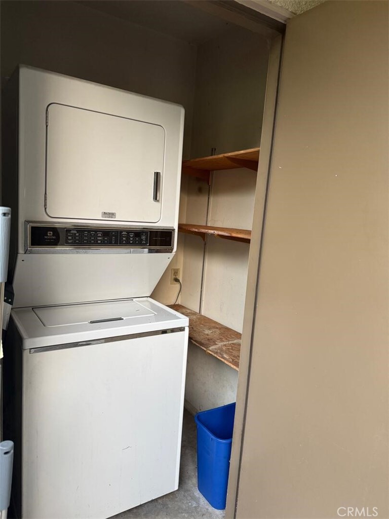 13634 La Jolla Circle, Unit 13E La Mirada, CA 90638 - Photo 17 of 32 a utility room with dryer and washer