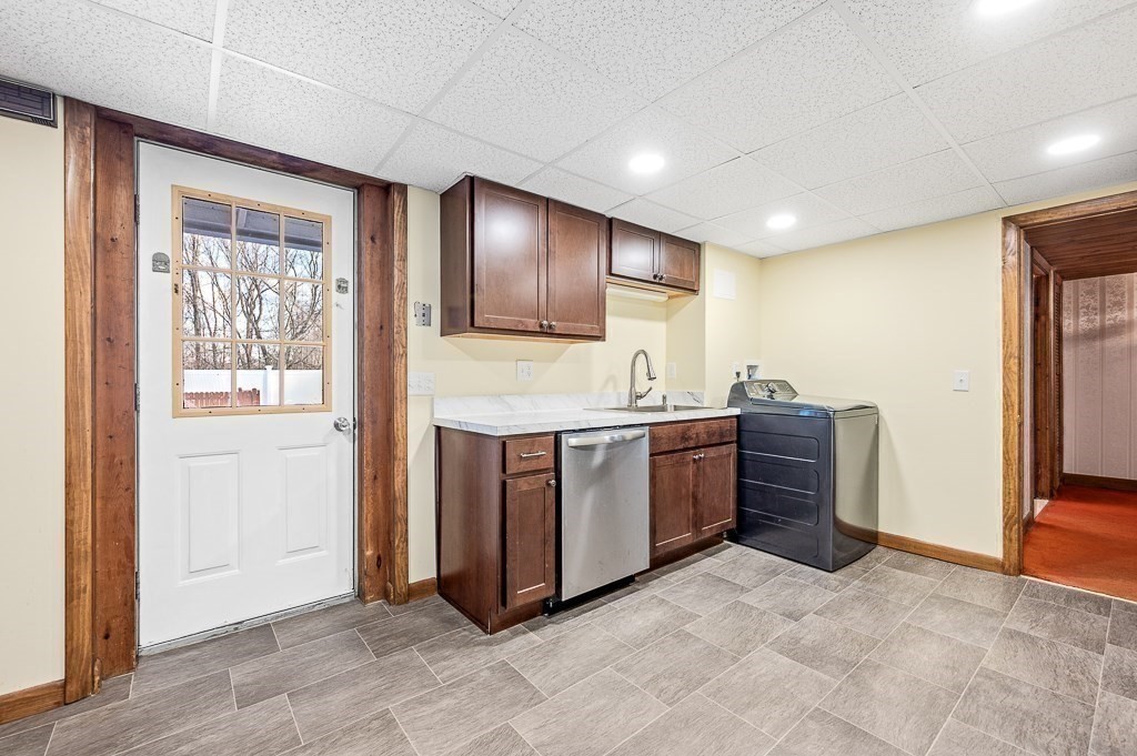 18 Fairview Road Westborough, MA 01581 - Photo 20 of 39