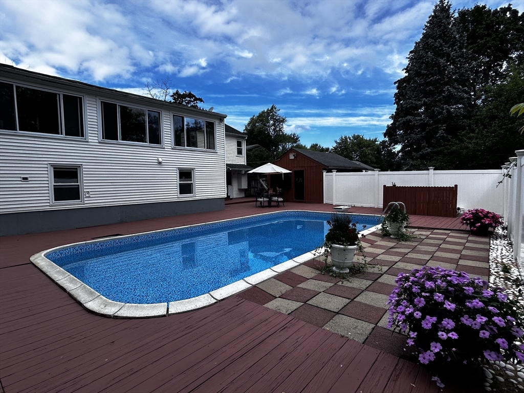 18 Fairview Road Westborough, MA 01581 - Photo 28 of 39