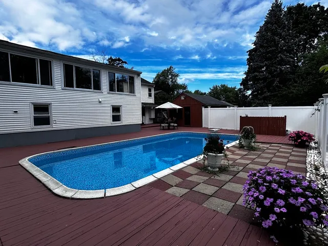 $675,000 | 18 Fairview Road, Westborough, MA 01581