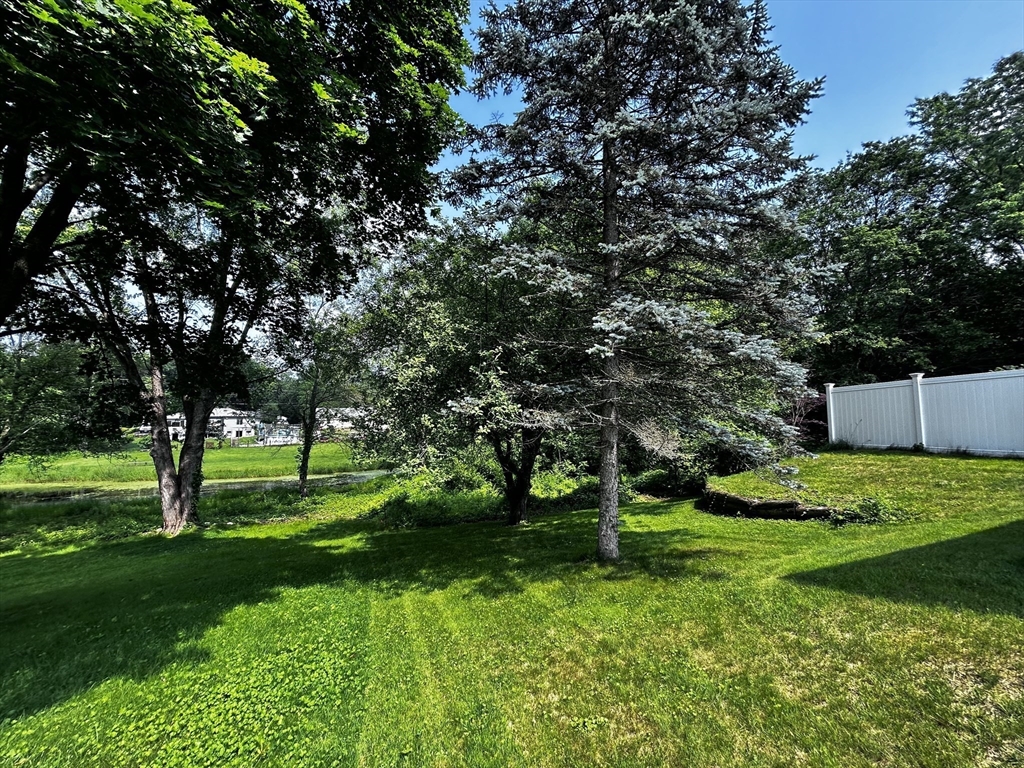 18 Fairview Road Westborough, MA 01581 - Photo 37 of 39