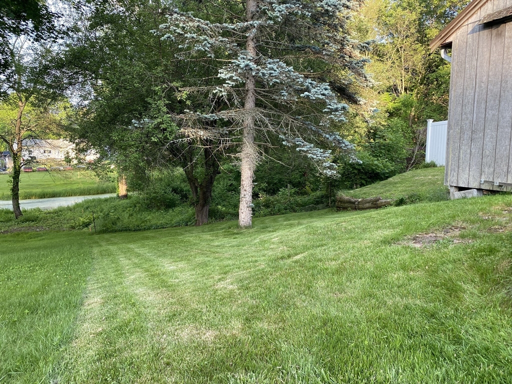 18 Fairview Road Westborough, MA 01581 - Photo 38 of 39