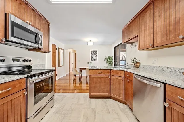 $675,000 | 18 Fairview Road, Westborough, MA 01581