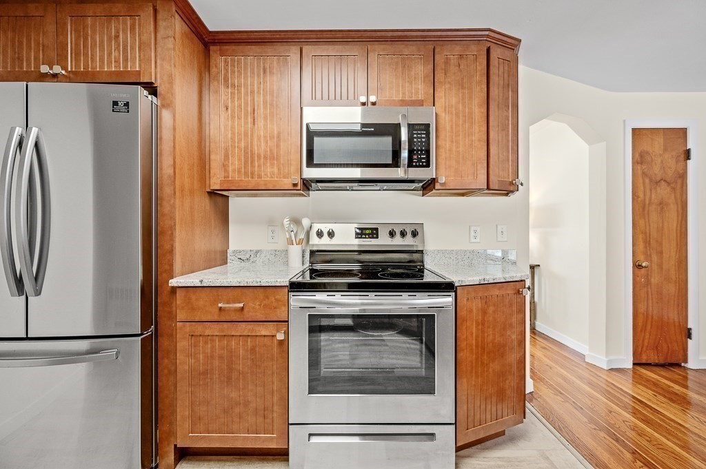 18 Fairview Road Westborough, MA 01581 - Photo 8 of 39