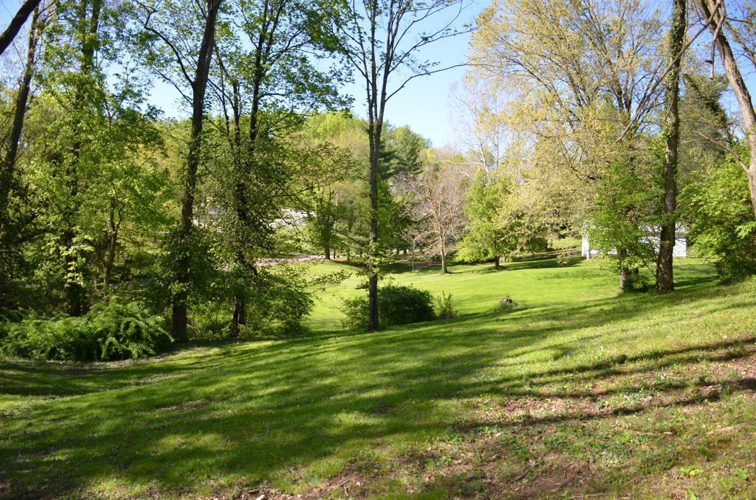 508 Pontius Road Cincinnati, OH 45233 - Photo 9 of 37