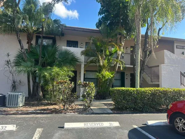 $2,400 | 9926 Nob Hill Court, Unit 9926, Sunrise, FL 33351