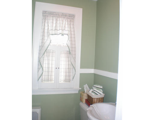 40 Morley Road Quincy, MA 02170 - Photo 11 of 19 Gallery Image 11