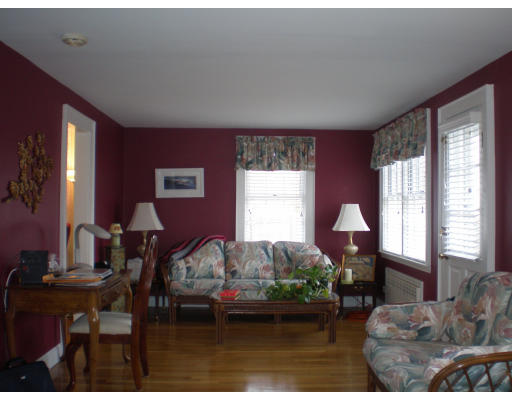 40 Morley Road Quincy, MA 02170 - Photo 8 of 19 Gallery Image 8