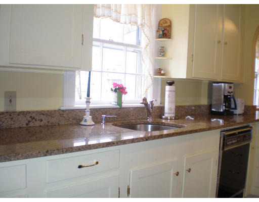 40 Morley Road Quincy, MA 02170 - Photo 10 of 19 Gallery Image 10