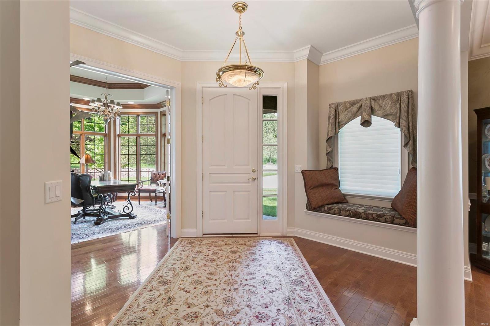 512 Upper Conway Circle Chesterfield, MO 63017 - Photo 4 of 67