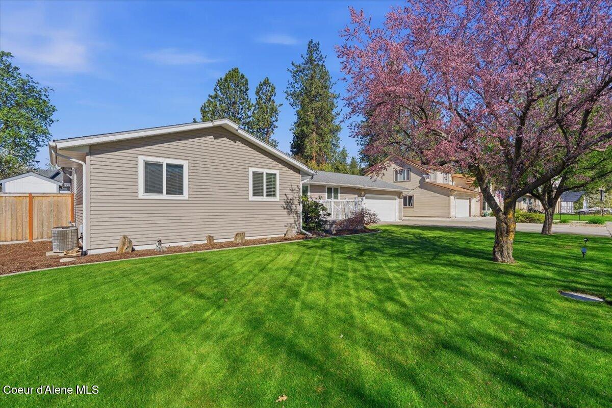 416 South Timber Lane Post Falls, ID 83854 - Photo 3 of 36 03-416 S Timber Ln_RedHogMedia