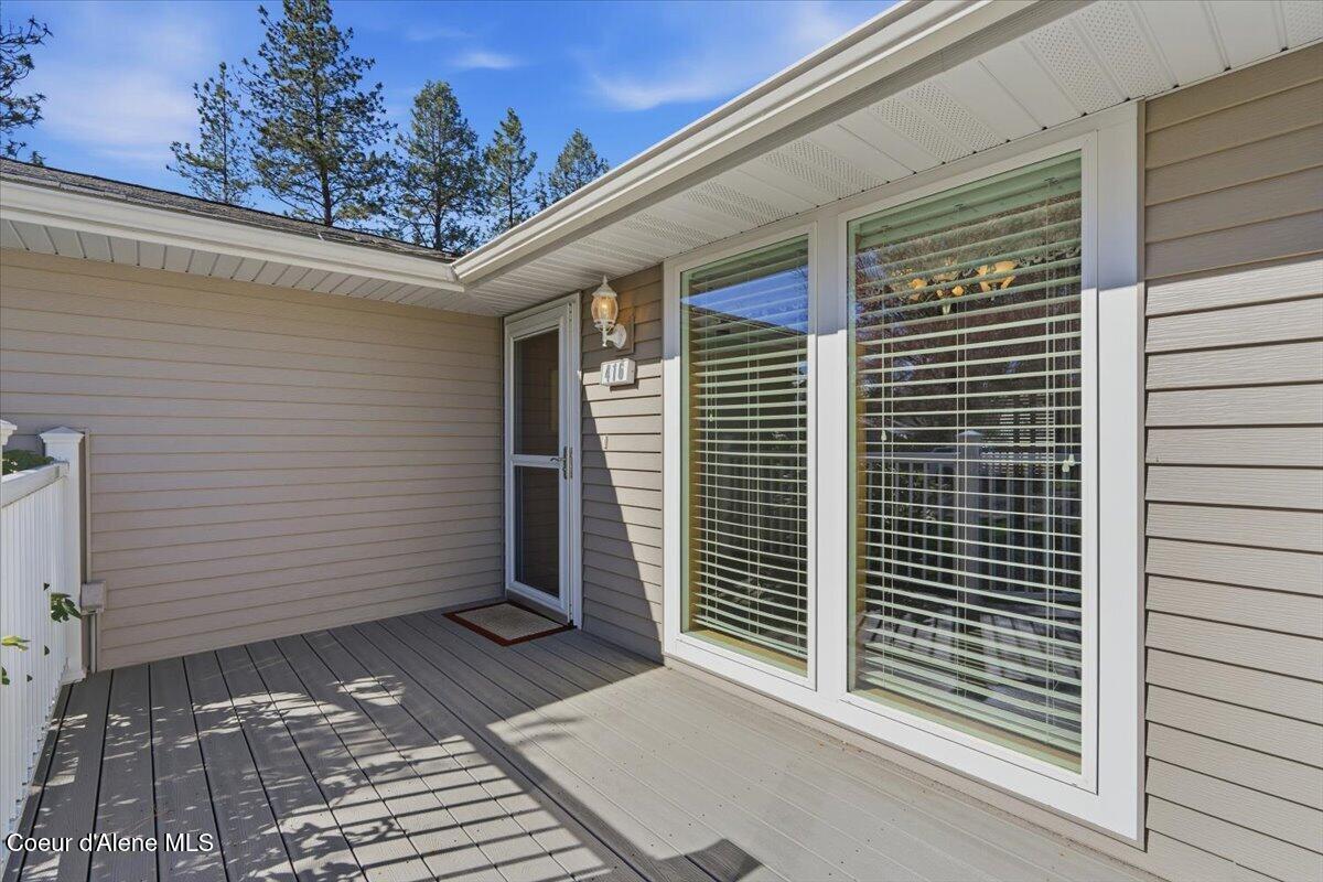 416 South Timber Lane Post Falls, ID 83854 - Photo 4 of 36 04-416 S Timber Ln_RedHogMedia
