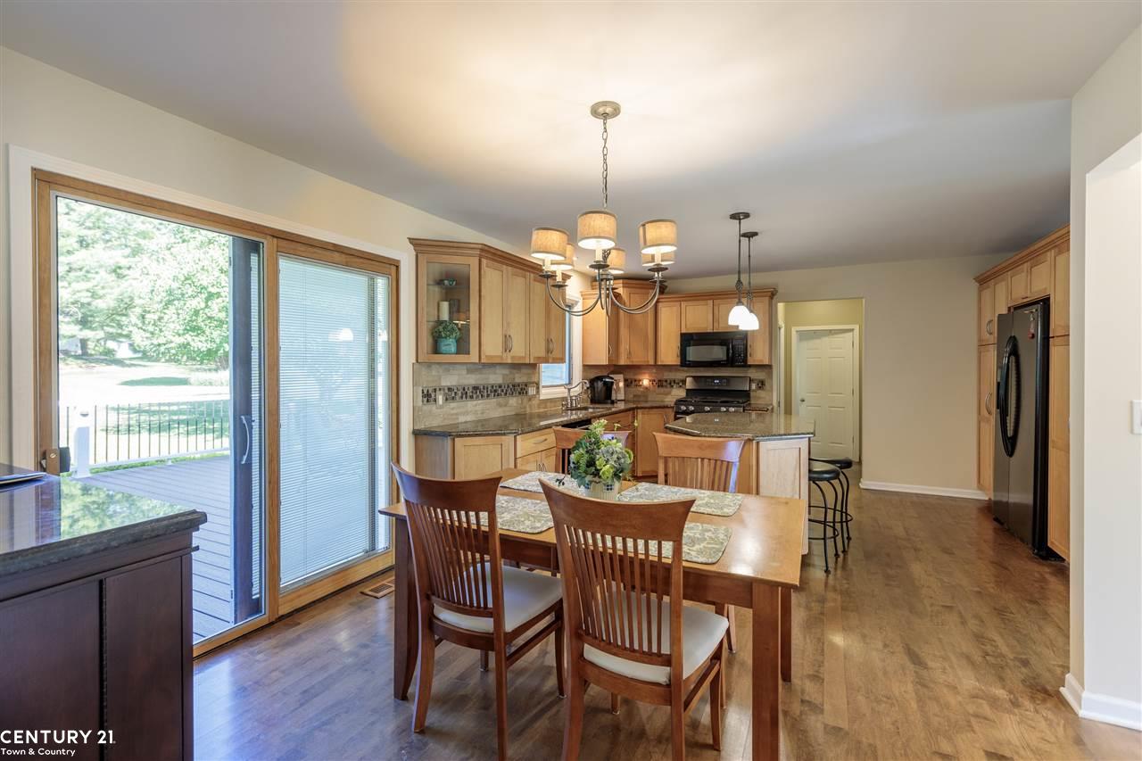 1325 Royal Crescent Street Rochester Hills, MI 48306 - Photo 11 of 40