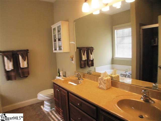 151 Fox Run Circle Greer, SC 29651 - Photo 13 of 22 Gallery Image 13