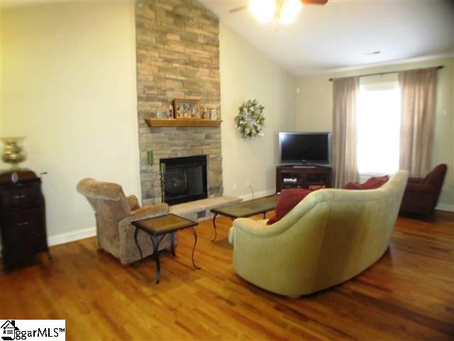 151 Fox Run Circle Greer, SC 29651 - Photo 9 of 22 Gallery Image 9