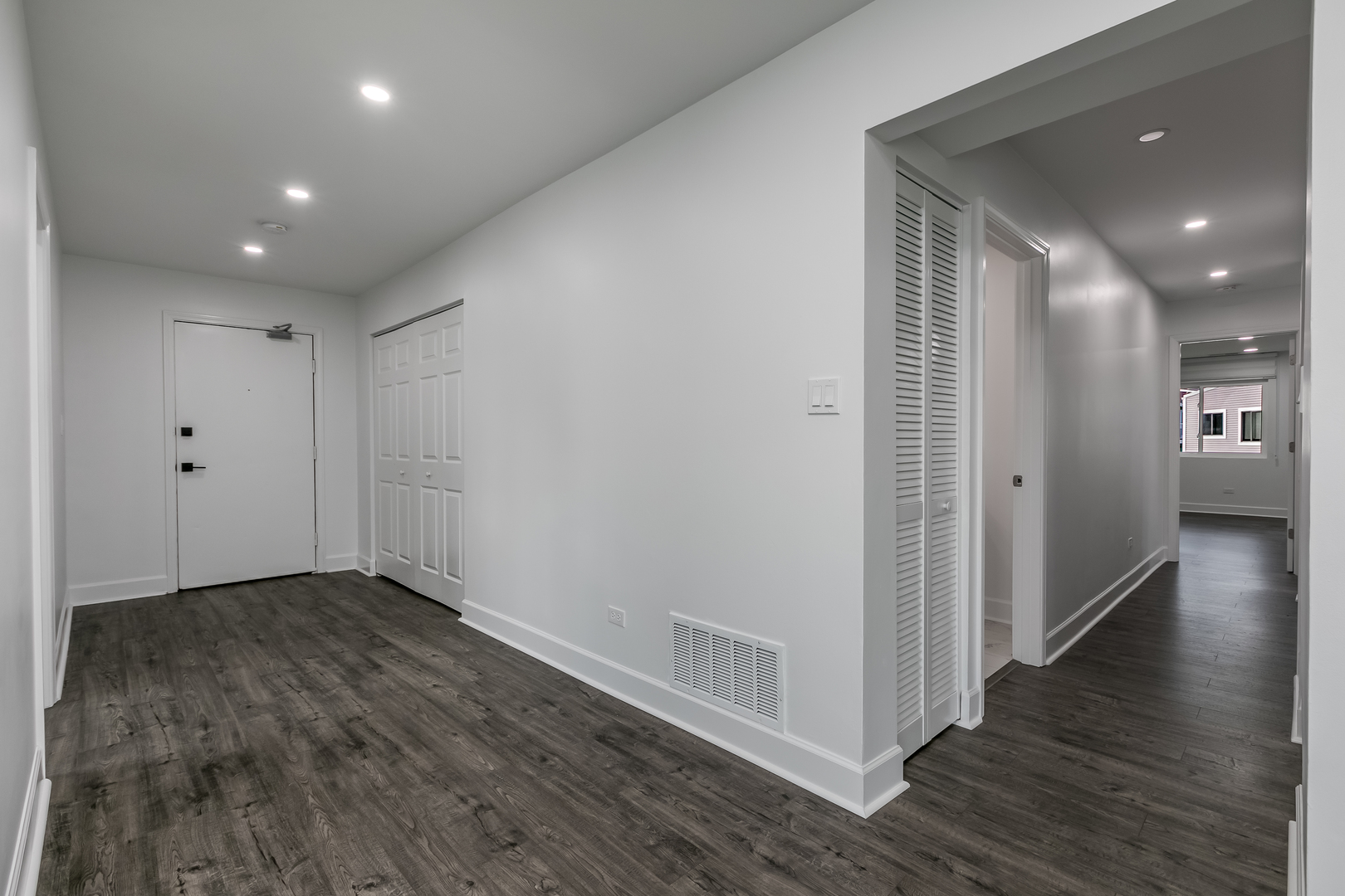 1180 East Nichols Road, Unit 7B Palatine, IL 60074 - Photo 8 of 39 Gallery Image 8