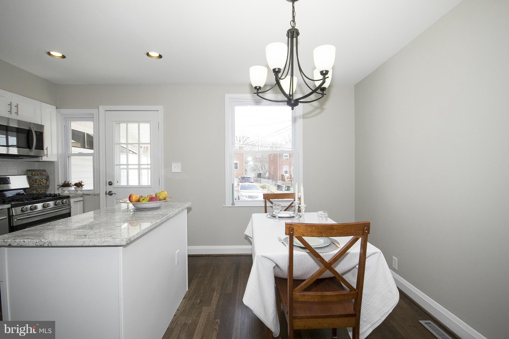 8551 Water Oak Road Baltimore, MD 21234 - Photo 7 of 30 Dining Room