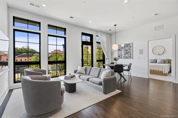 $1,249,500 | 100 Legend Drive, Unit 206, Sleepy Hollow, NY 10591