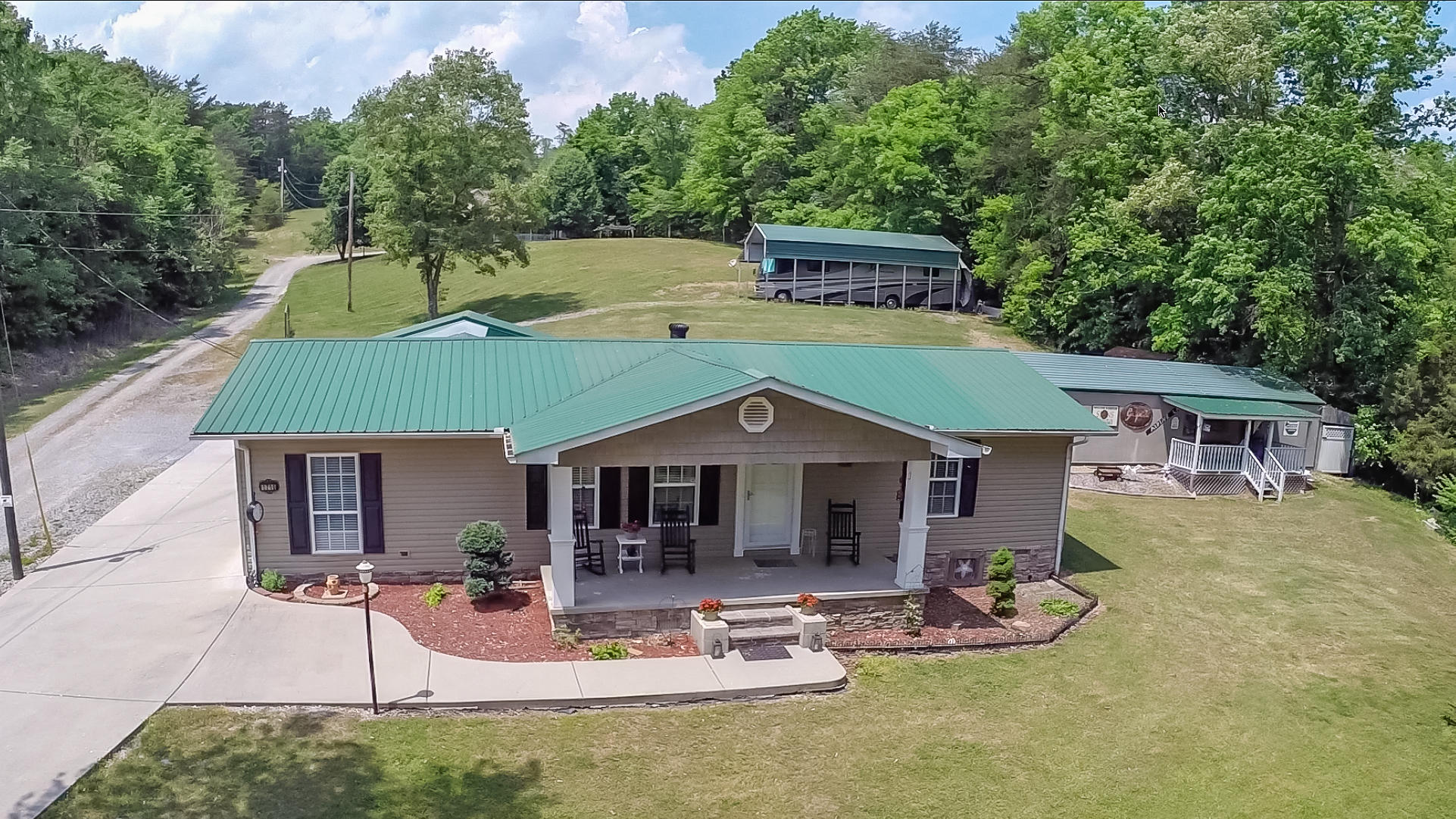 1710 East Wolf Valley Road Heiskell, TN 37754 - Photo 2 of 37 1710 E Wolf Valley Road (82 of 82)