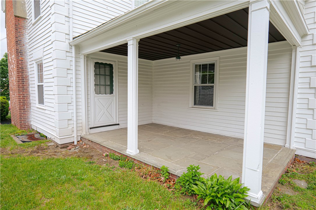 36 Underwood Street Pawtucket, RI 02860 - Photo 13 of 46