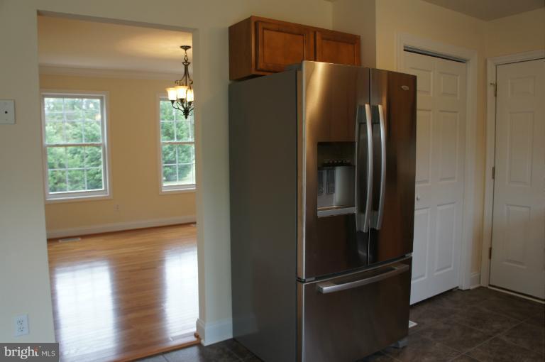 8860 Mackall Road St. Leonard, MD 20685 - Photo 21 of 26 Kitchen