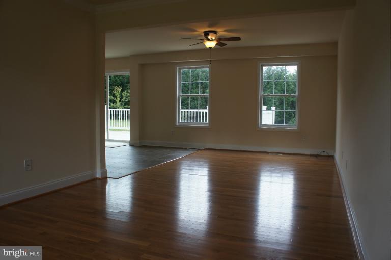 8860 Mackall Road St. Leonard, MD 20685 - Photo 10 of 26 Living Room