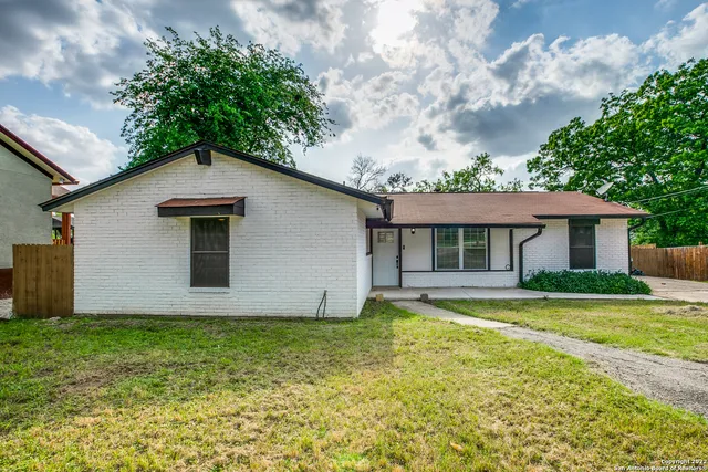 $170,000 | 211 Stardust Street, San Antonio, TX 78228
