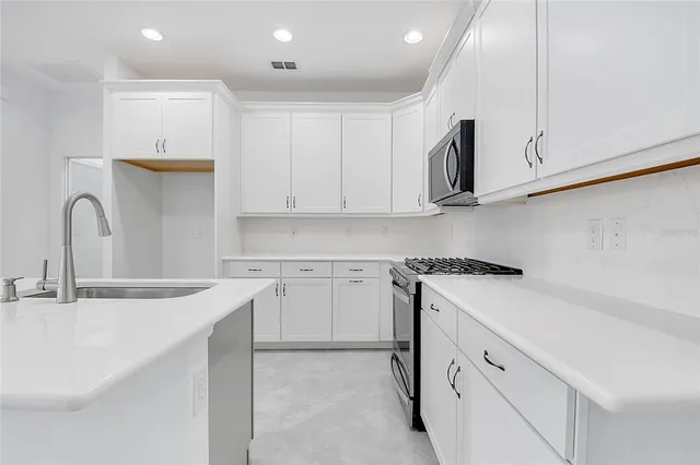 $2,950 | 215 Summertime Place, Daytona Beach, FL 32124