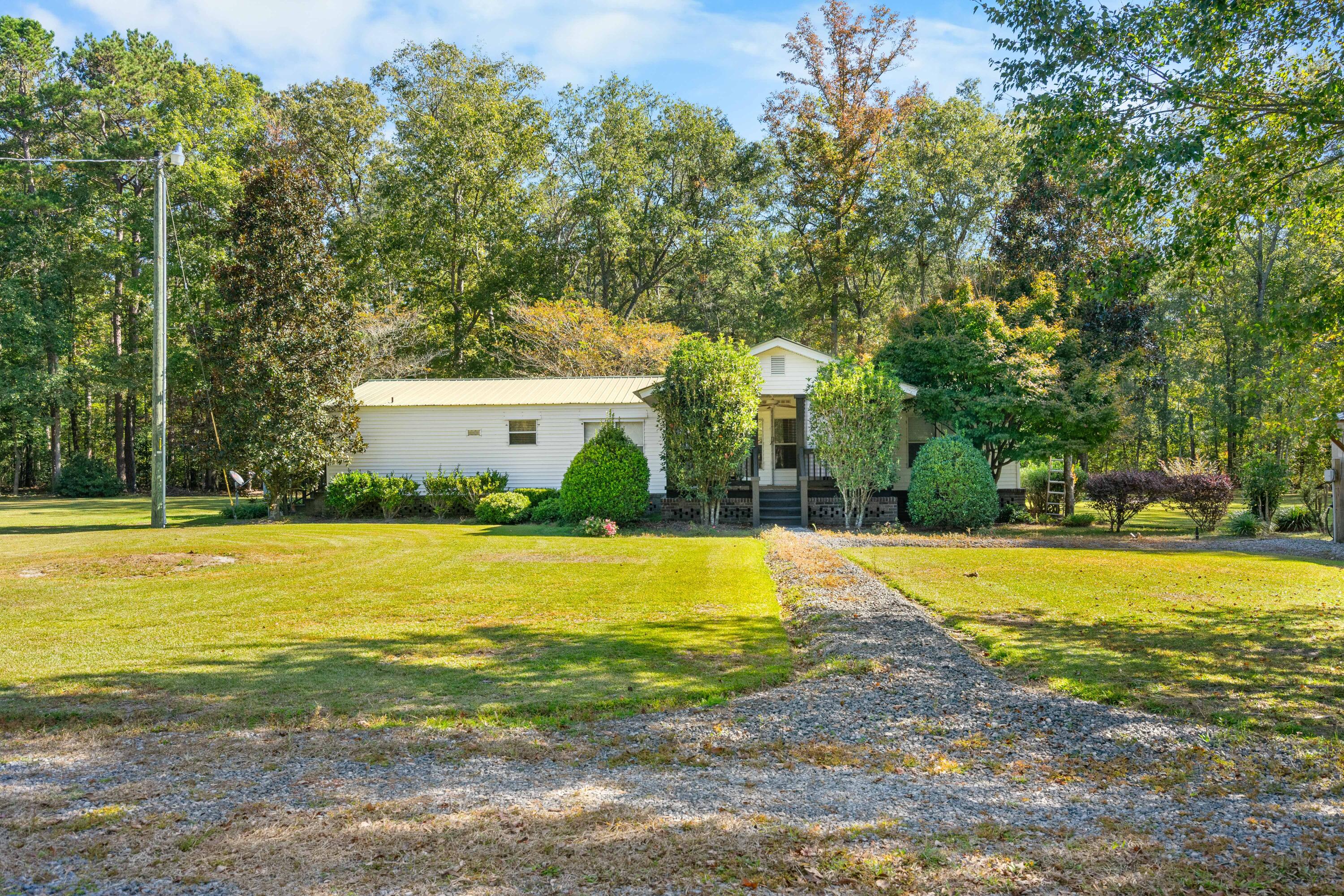 1822 Old Gilliard Road Ridgeville, SC 29472 - Photo 47 of 50 DSC04408