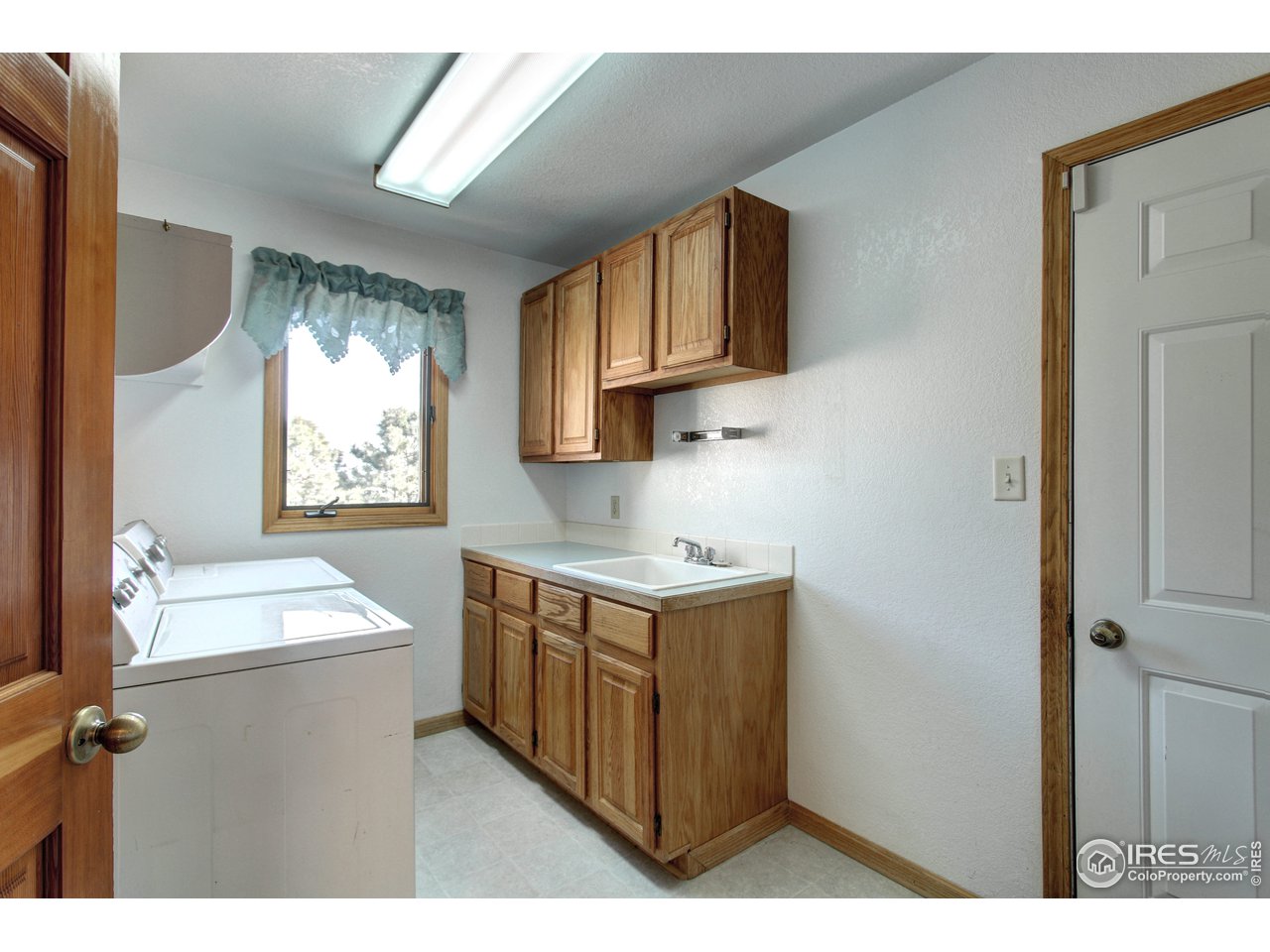 6841 Hidden Springs Road Fort Collins, CO 80526 - Photo 15 of 40 Gallery Image 15