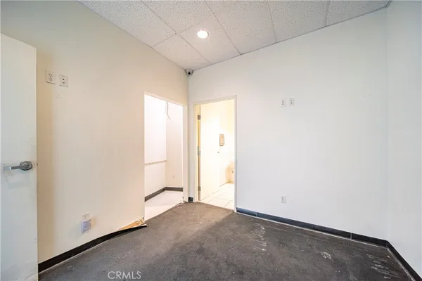 $4,249 | 500 North Atlantic Boulevard, Unit 165, Monterey Park, CA 91754
