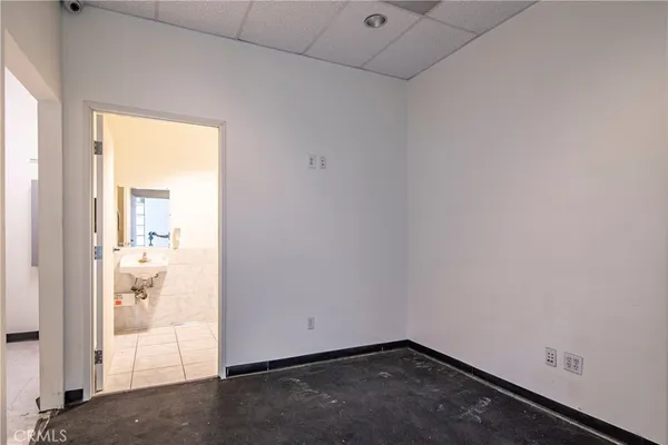 $4,249 | 500 North Atlantic Boulevard, Unit 165, Monterey Park, CA 91754