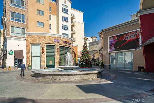 $4,249 | 500 North Atlantic Boulevard, Unit 165, Monterey Park, CA 91754