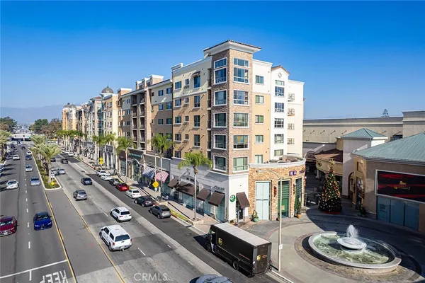 $4,249 | 500 North Atlantic Boulevard, Unit 165, Monterey Park, CA 91754
