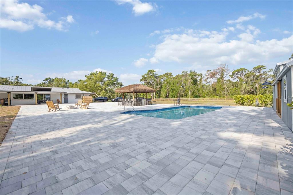 2255 61st Street Sarasota, FL 34243 - Photo 27 of 39