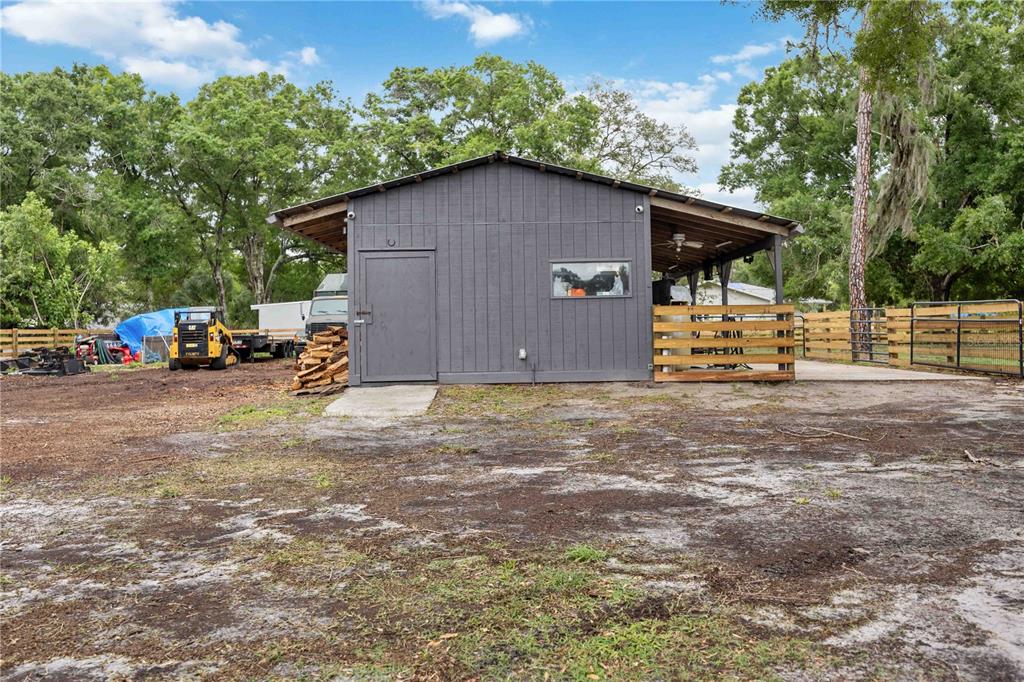 2255 61st Street Sarasota, FL 34243 - Photo 35 of 39