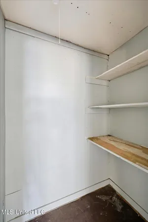 $129,900 | 213 Madison Street, Bolton, MS 39041