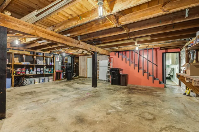 $385,000 | 5347 County Road 868 East, Brazoria, TX 77422