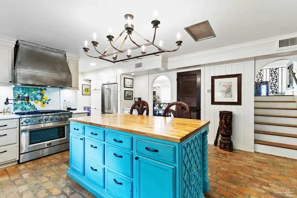 $639,000 | 219 West Rosetta Avenue, Foley, AL 36535