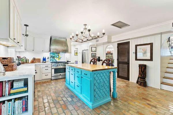 $639,000 | 219 West Rosetta Avenue, Foley, AL 36535