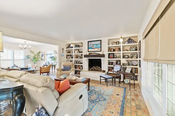 $639,000 | 219 West Rosetta Avenue, Foley, AL 36535