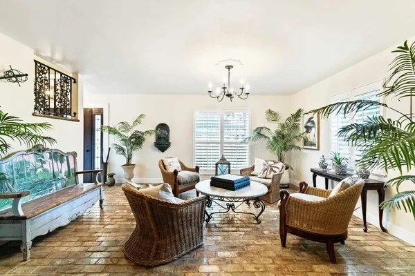 $639,000 | 219 West Rosetta Avenue, Foley, AL 36535