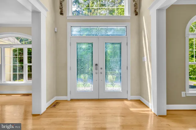 $999,900 | 5257 Ferry Branch Lane, Lothian, MD 20711