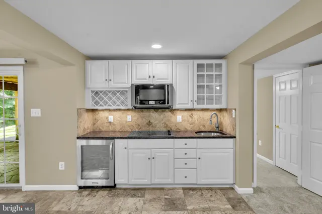 $999,900 | 5257 Ferry Branch Lane, Lothian, MD 20711