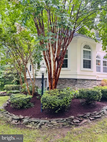 $999,900 | 5257 Ferry Branch Lane, Lothian, MD 20711