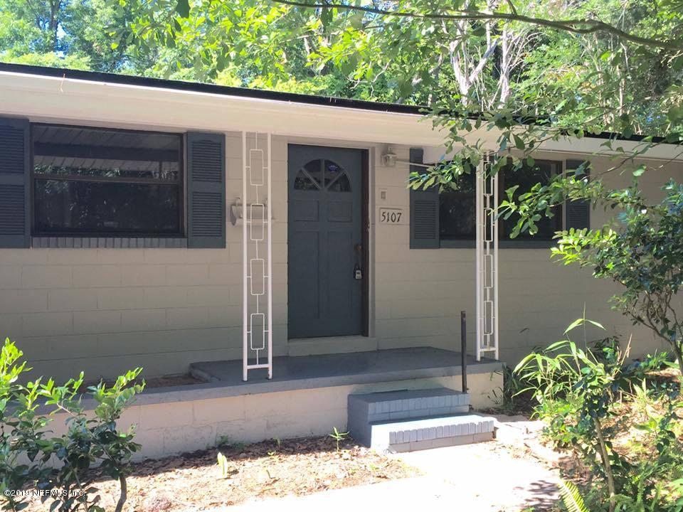 5107 Spring Glen Road Jacksonville, FL 32207 - Photo 16 of 16 a front view of a house