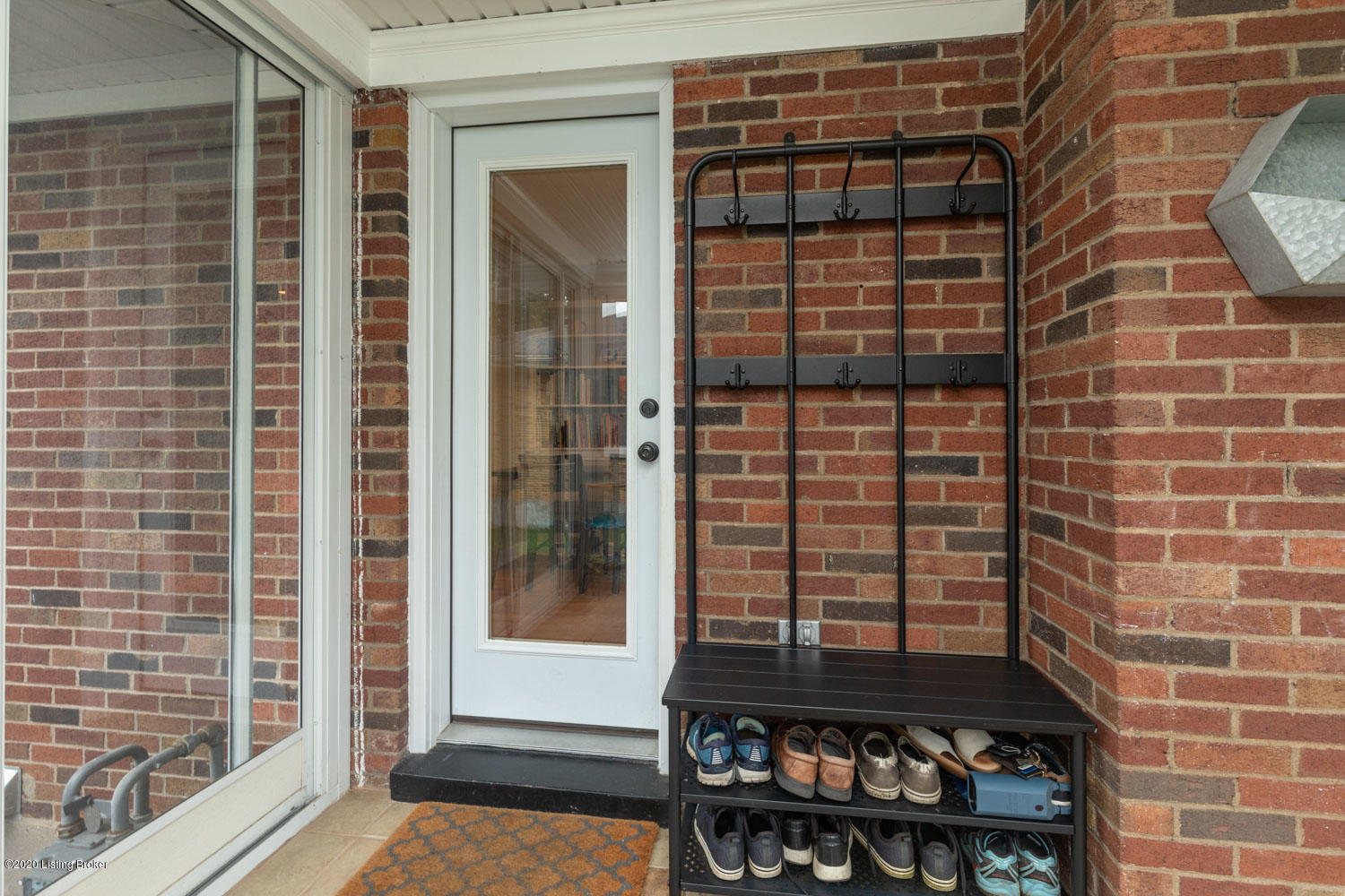 3606 Plymouth Road Louisville, KY 40207 - Photo 37 of 40 Plymoth045