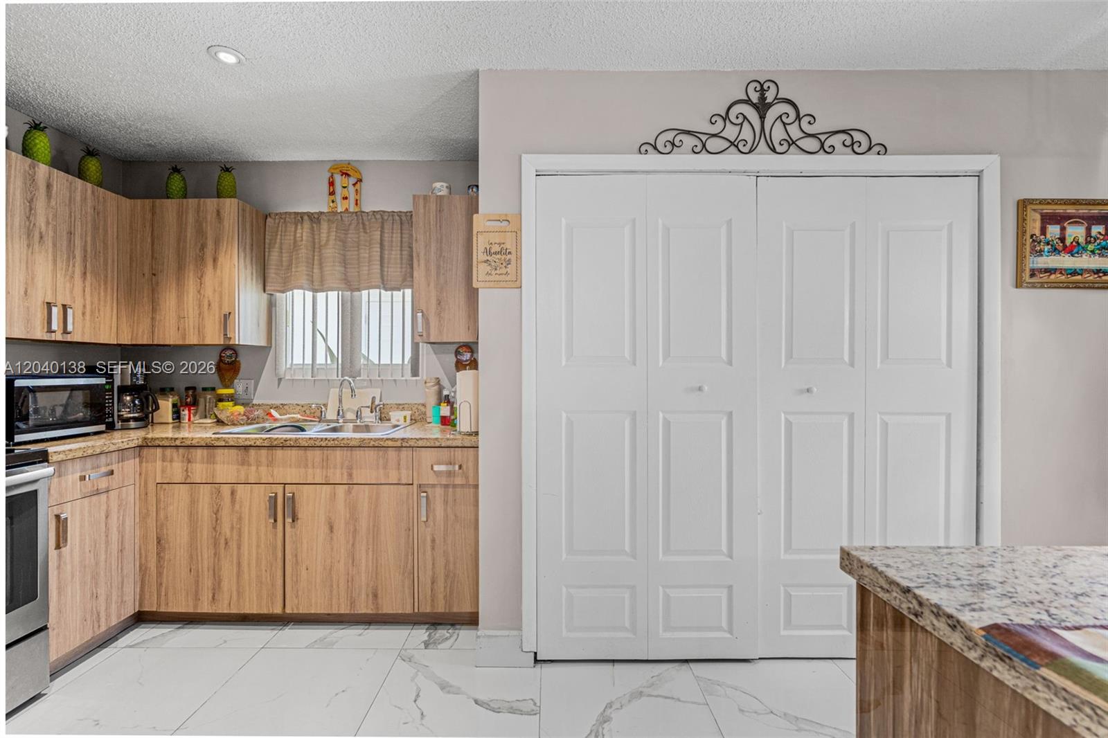 12243 Southwest 201st Terrace Miami, FL 33177 - Photo 14 of 42