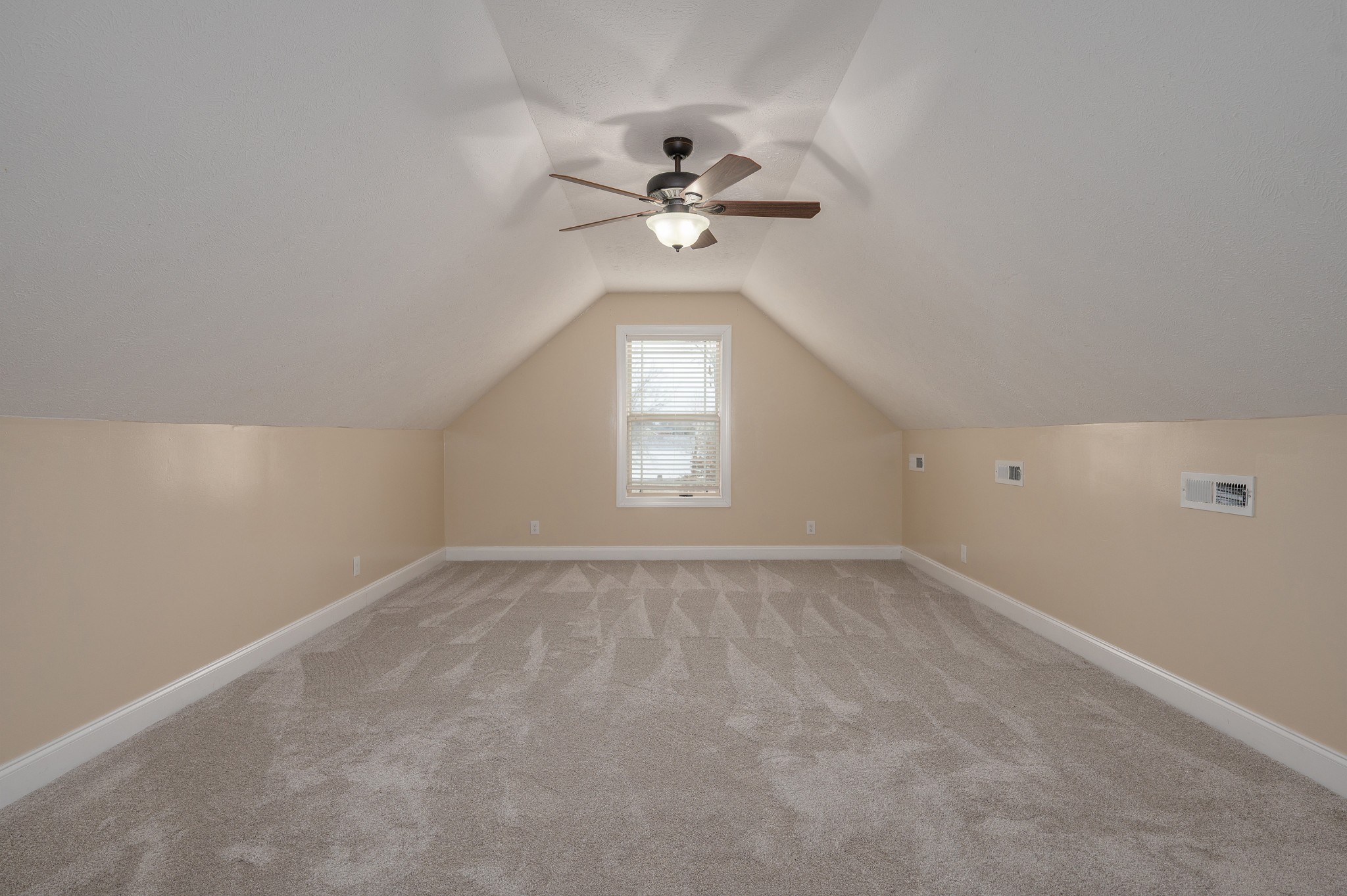 1098 Haley Road Wartrace, TN 37183 - Photo 18 of 32 Gallery Image 18