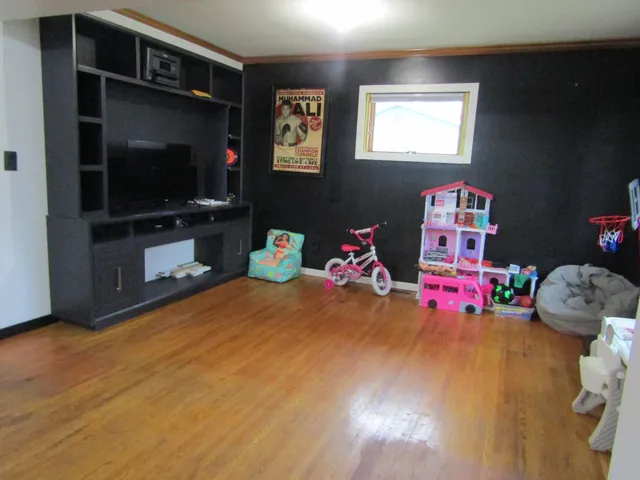 $210,000 | 1520 North 6th Street, Montevideo, MN 56265